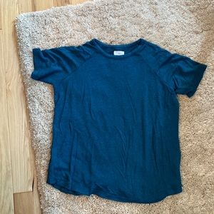 Super soft stretch rayon shirt in size L